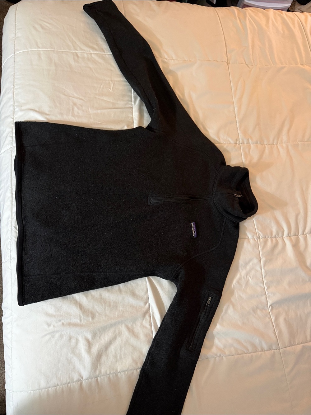 Patagonia Black Women's Half-Zip Fleece Pullover with Sleeve Pocket